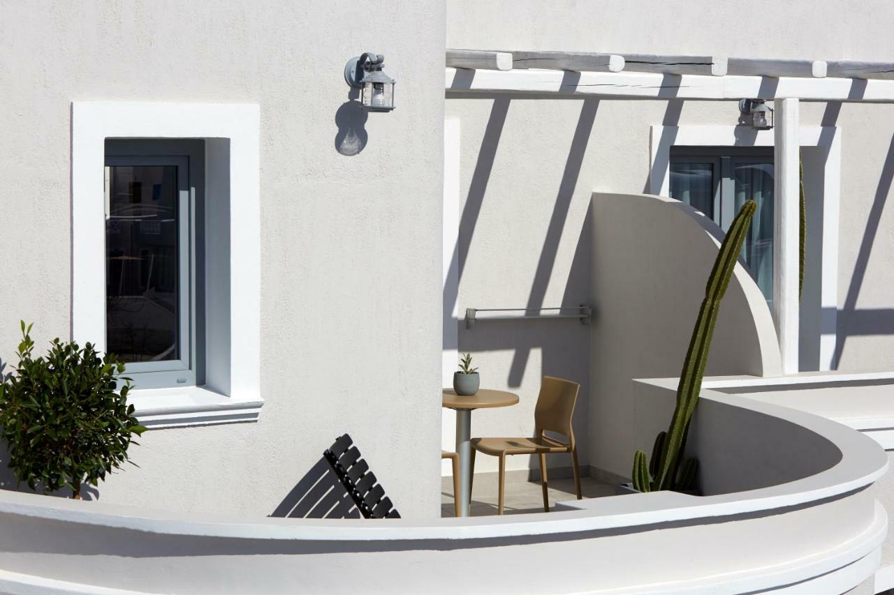 Pnoi Luxury Suites Karterados  Dış mekan fotoğraf