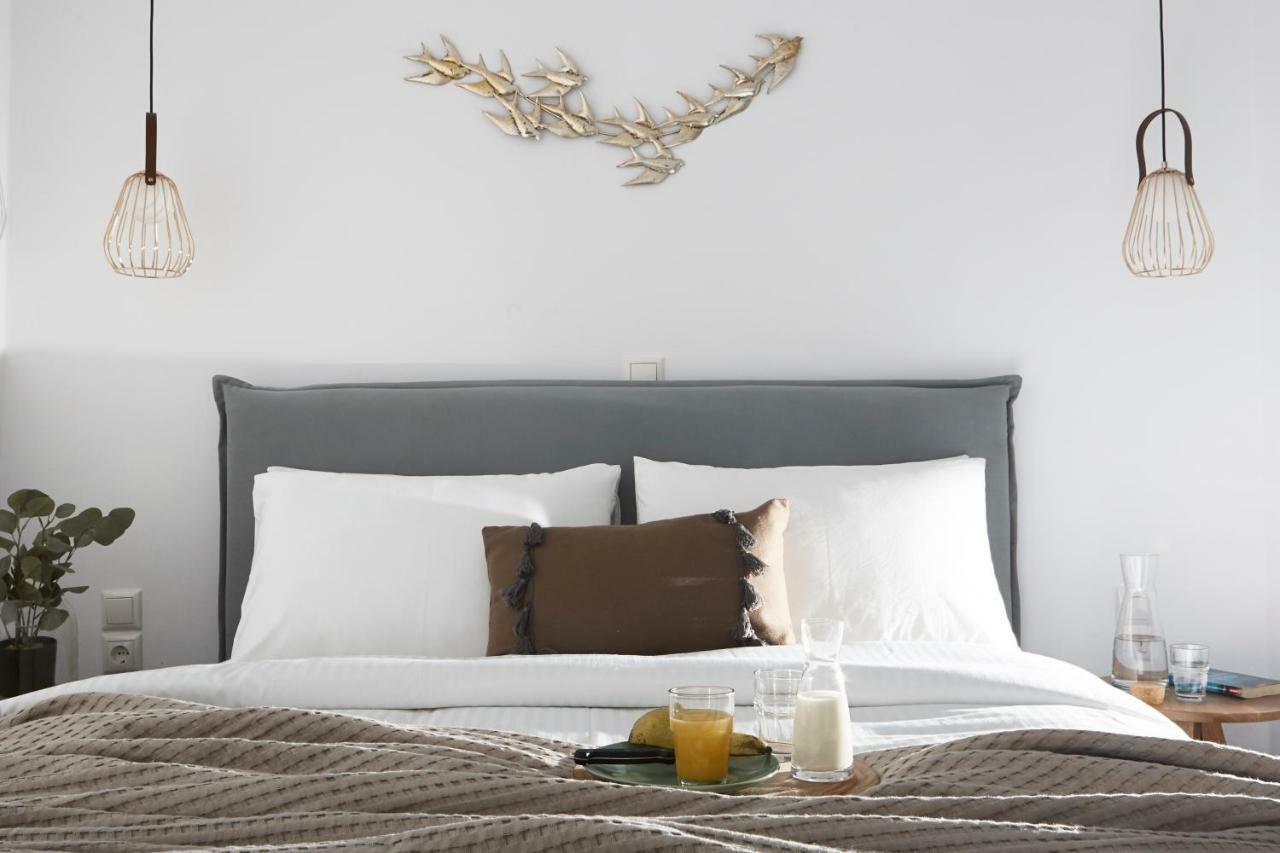 Pnoi Luxury Suites Karterados  Dış mekan fotoğraf