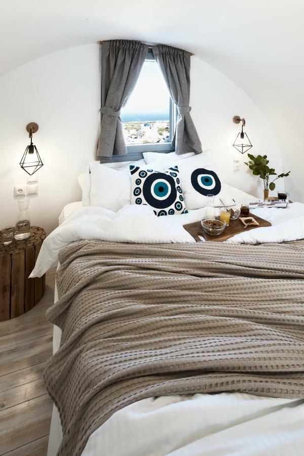 Pnoi Luxury Suites Karterados  Dış mekan fotoğraf