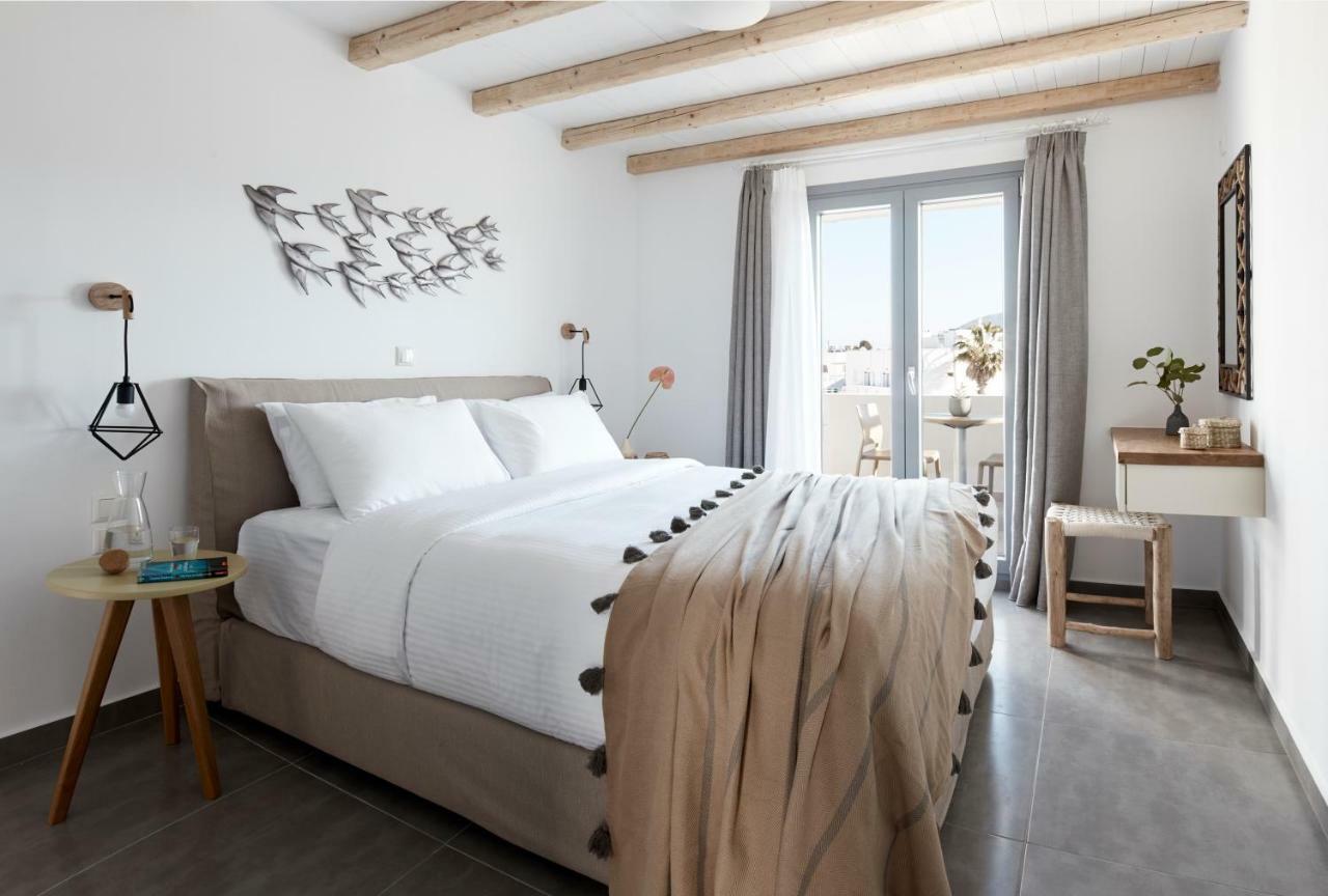 Pnoi Luxury Suites Karterados  Dış mekan fotoğraf