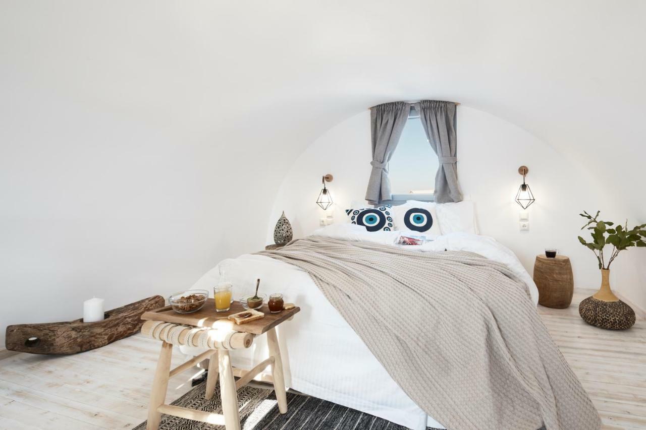Pnoi Luxury Suites Karterados  Dış mekan fotoğraf