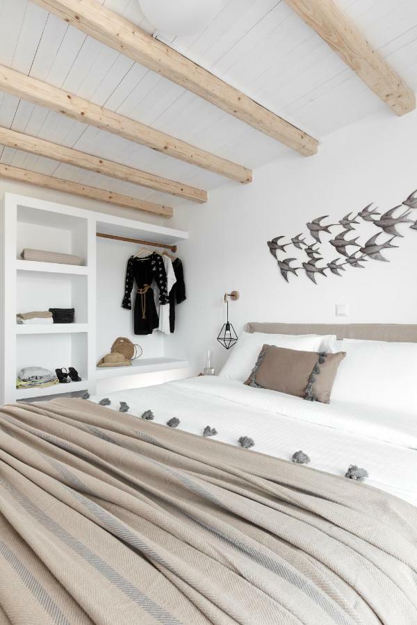 Pnoi Luxury Suites Karterados  Dış mekan fotoğraf